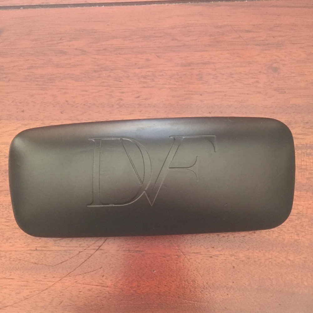 Diane Von Furstenberg Sunglasses case